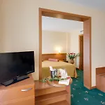 מלון Hotel Palas 4*